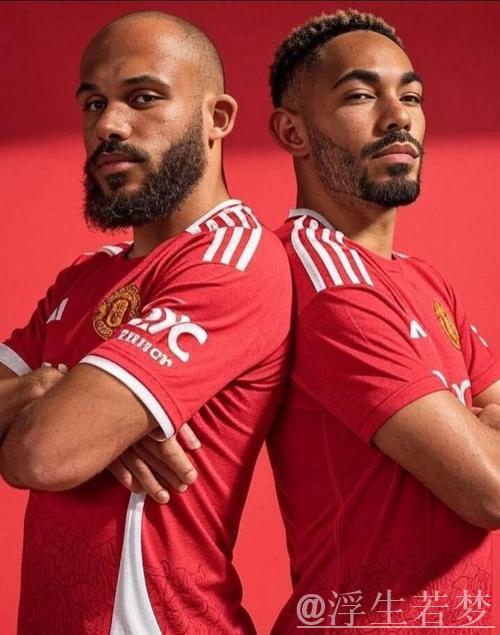 曼联降价卖加纳乔仅需4000万，为筹资与纽卡争夺妖刀20球！