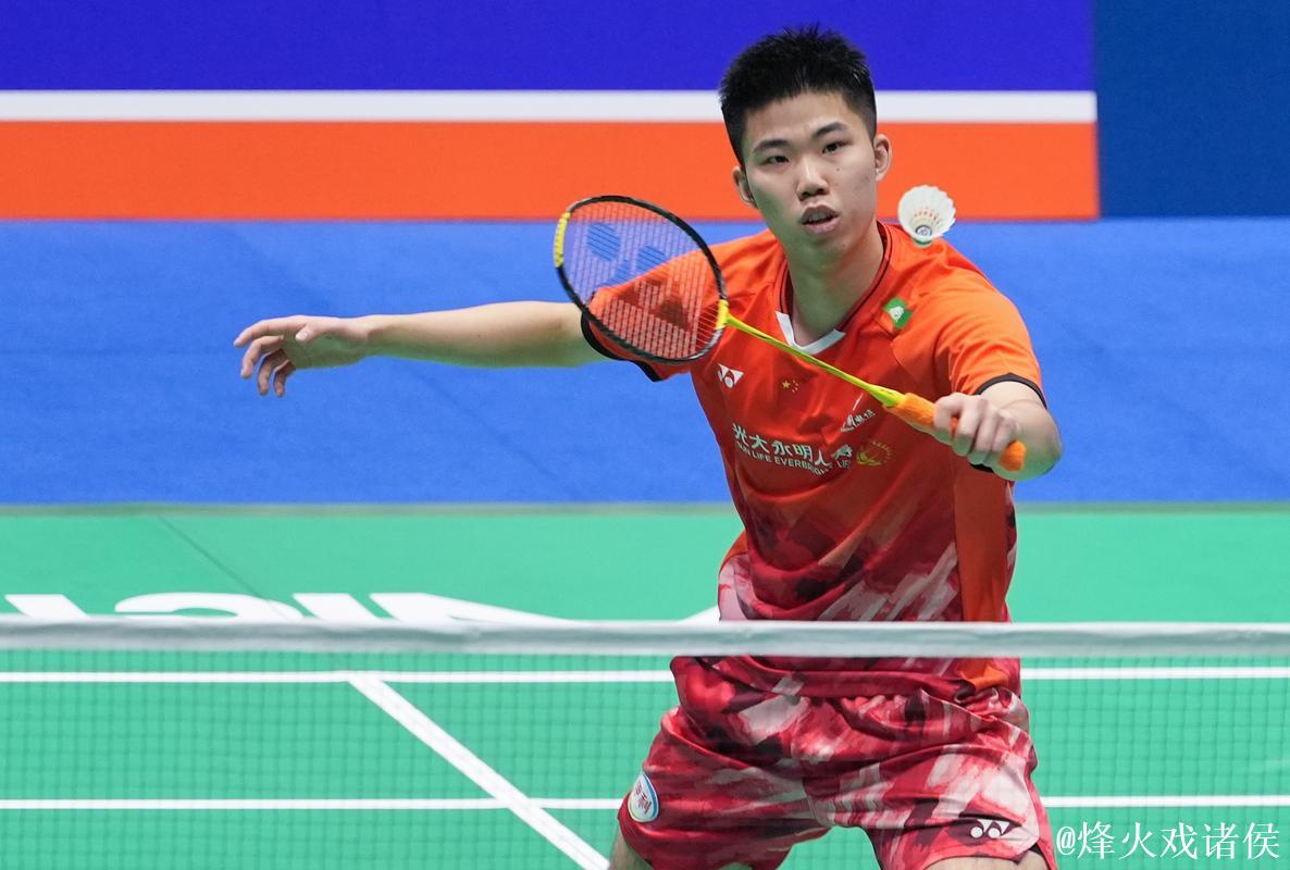 翁泓阳击败朱轩辰 勇夺全运会羽毛球男单冠军